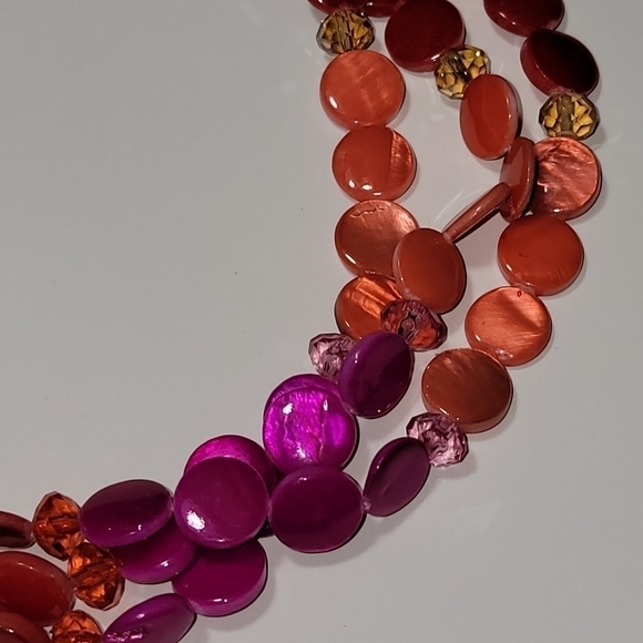 Erica Lyons pink orange acrylic round disc 3 strand bead necklace - Picture 4 of 6